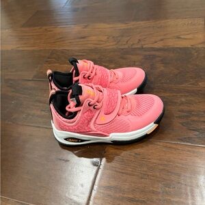 Andi girl basketball shoes youth size 3